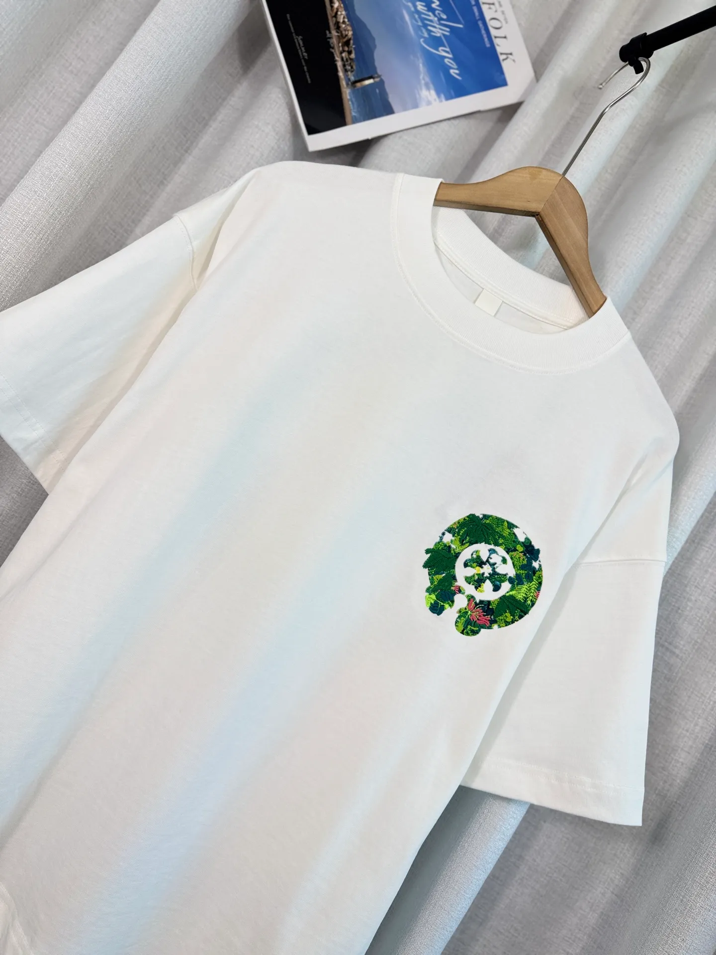 P210 ch high version Chrome Hearts 2025 spring and summer new horseshoe cross print washed appliqué short-sleeved T-shirt, fabric: 26 double yarns, 320 grams weight, electronic 3D printing, compass embroidery Printing process: compass embroidery Color: black white Size: S M L XL Style number: 5169